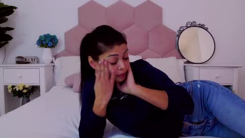 Lia online show from January 2025 05:17:02 AM