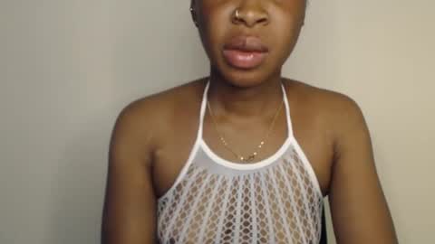 sexylila online show from April 2026 05:17:02 PM