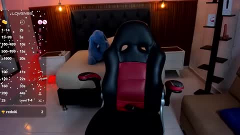 LADY  online show from January 2026 07:19:02 PM