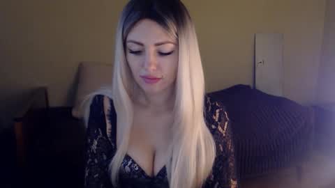 Monika online show from December 2024 09:00:01 AM