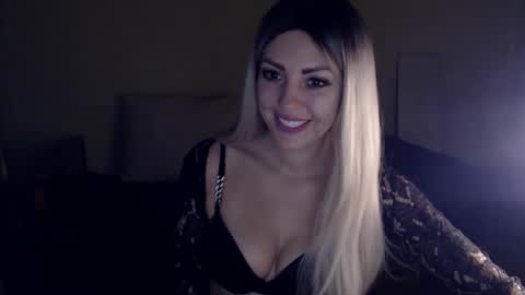 Monika online show from January 2025 01:35:01 PM