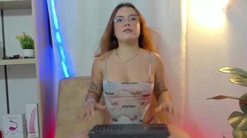 Snapshot of ladynemesis00 chatting on February 2025 12:48:01 AM ladynemesis00 online show from February 2025 12:48:01 AM