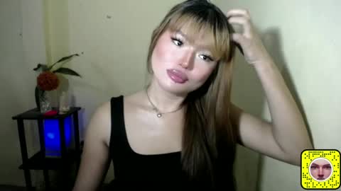 Snapshot of ladyofyou_dreamxoxo chatting on June 2026 08:30:02 PM LILY online show from June 2026 08:30:02 PM