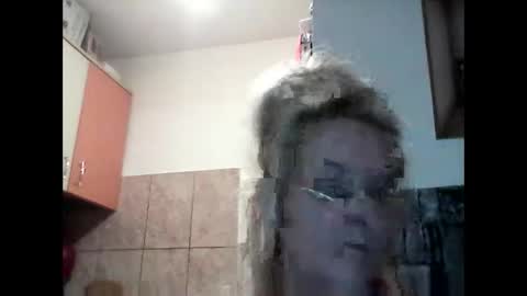 ladyvybe online show from April 2026 06:05:01 PM