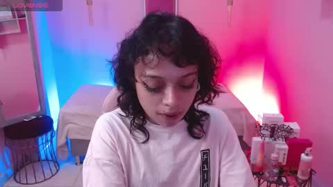 Ladywawy  online show from October 2025 01:06:02 PM