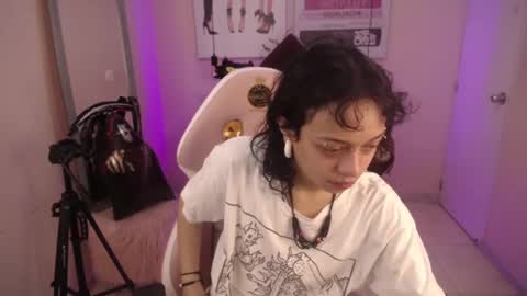 Ladywawy  online show from October 2025 01:56:02 PM
