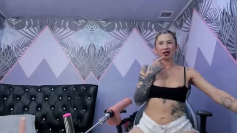 Snapshot of ladyy_scarlett chatting on December 2025 03:35:02 AM Ladyy Scarlett online show from December 2025 03:35:02 AM