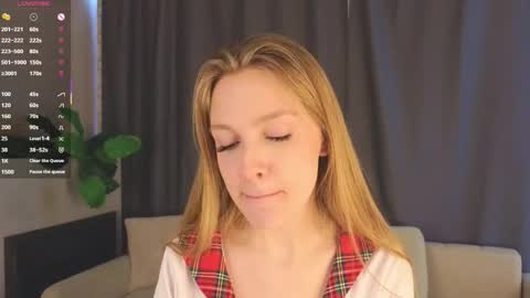 Snapshot of lafeti chatting on February 2026 06:42:02 AM Lilia online show from February 2026 06:42:02 AM