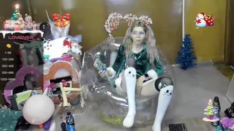 Snapshot of laflakita21 chatting on December 2025 09:43:02 PM Skinnygirl online show from December 2025 09:43:02 PM