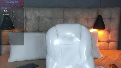    online show from December 2025 11:11:01 PM