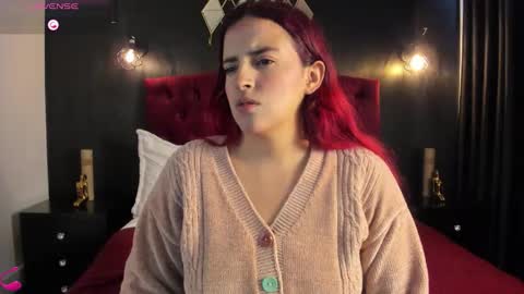 Snapshot of laia_jonees chatting on November 2025 01:18:02 PM Laia online show from November 2025 01:18:02 PM