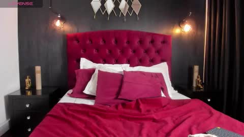 Snapshot of laia_jonees chatting on November 2025 12:31:02 PM Laia online show from November 2025 12:31:02 PM