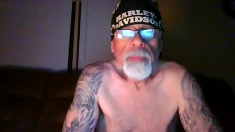 Snapshot of laidbackluxury chatting on May 2026 01:56:01 AM laidbackluxury online show from May 2026 01:56:01 AM