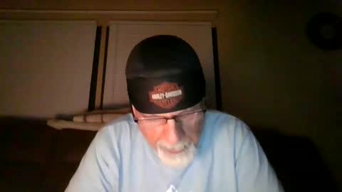 Snapshot of laidbackluxury chatting on May 2026 03:59:01 AM laidbackluxury online show from May 2026 03:59:01 AM
