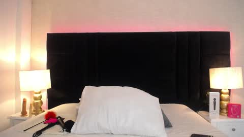 Laila Stilwills online show from April 2026 04:46:01 AM