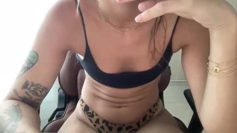 lailayourangel online show from December 2025 02:34:02 PM