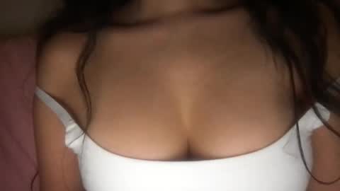 Snapshot of lailayousef chatting on December 2024 07:05:02 AM Laila Yousef online show from December 2024 07:05:02 AM