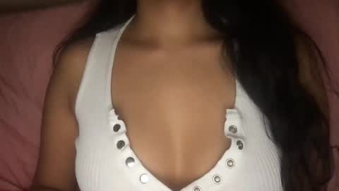 Snapshot of lailayousef chatting on January 2025 07:24:01 AM Laila Yousef online show from January 2025 07:24:01 AM