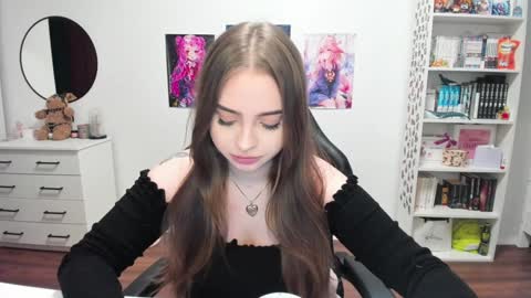 Snapshot of lain__ chatting on January 2025 11:29:01 PM Kira online show from January 2025 11:29:01 PM