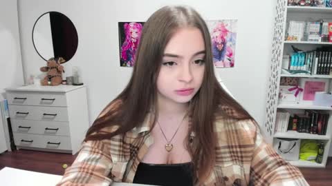 Snapshot of lain__ chatting on January 2025 01:43:02 AM Kira online show from January 2025 01:43:02 AM