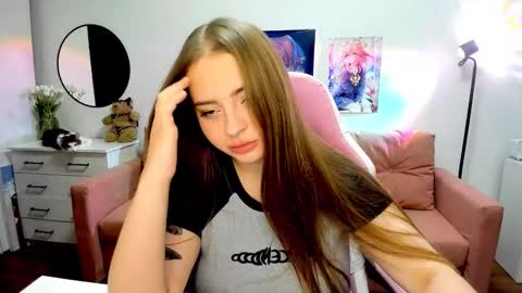 Snapshot of lain__ chatting on September 2025 09:47:02 PM Kira online show from September 2025 09:47:02 PM