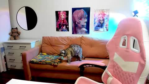 Snapshot of lain__ chatting on September 2025 09:38:01 PM Kira online show from September 2025 09:38:01 PM