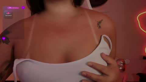 lalablack1_ online show from October 2025 12:23:01 AM