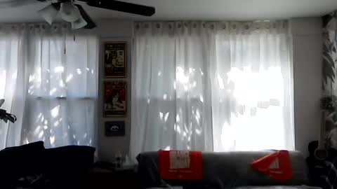 Snapshot of lalove99 chatting on October 2025 04:19:01 PM LALOVE99 online show from October 2025 04:19:01 PM