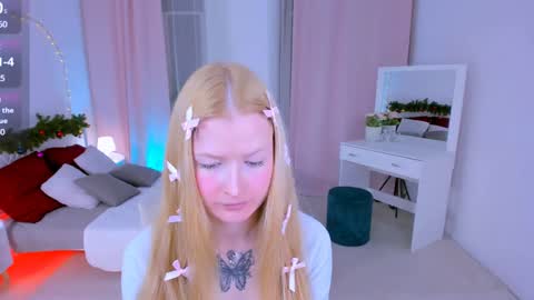 Laly online show from December 2024 04:25:02 PM