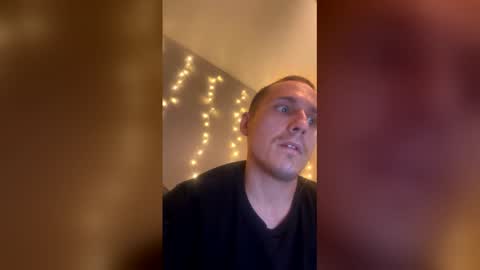 Snapshot of lambo290 chatting on December 2025 11:32:02 PM lambo290 online show from December 2025 11:32:02 PM