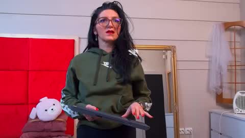 LanaBanner online show from February 2026 07:01:02 AM