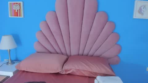 Lana online show from April 2026 12:38:01 PM