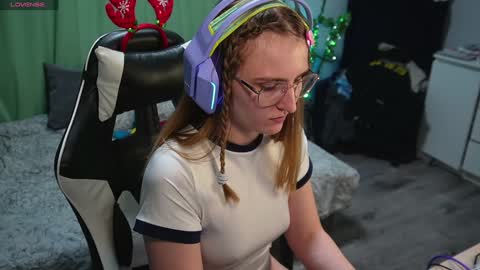 Snapshot of lana_del_kay chatting on December 2024 01:55:01 PM Kay online show from December 2024 01:55:01 PM