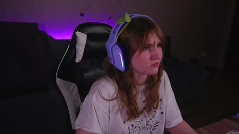 Snapshot of lana_del_kay chatting on October 2025 08:48:02 PM Kay online show from October 2025 08:48:02 PM