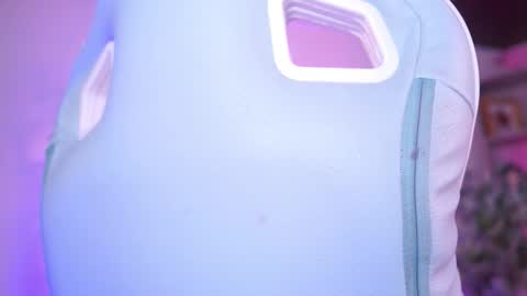 Snapshot of lana_dreams_ chatting on November 2025 02:01:02 AM Lana online show from November 2025 02:01:02 AM