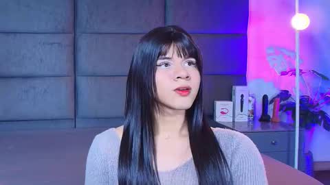 valentino moon online show from March 2026 11:30:02 PM