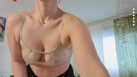 Snapshot of lana_sky chatting on November 2025 08:36:02 AM Lana online show from November 2025 08:36:02 AM