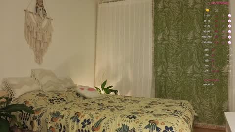 Snapshot of lana_sky chatting on November 2025 06:45:02 PM Lana online show from November 2025 06:45:02 PM