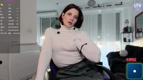 Lana The Virus online show from November 2025 01:25:02 PM