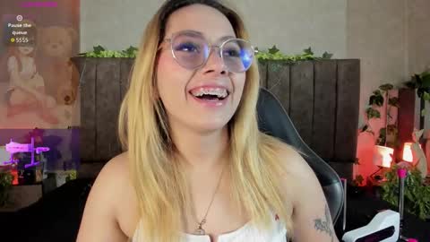 Lana online show from March 2026 04:34:02 AM