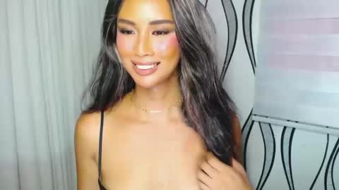 Snapshot of lanadel_hilton chatting on December 2024 06:27:01 AM Lana online show from December 2024 06:27:01 AM