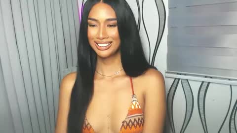 Snapshot of lanadel_hilton chatting on February 2025 11:33:02 PM Lana online show from February 2025 11:33:02 PM