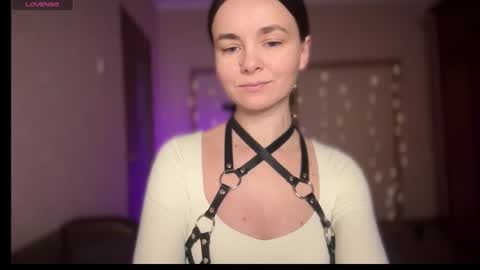 Lana online show from September 2025 02:06:02 AM