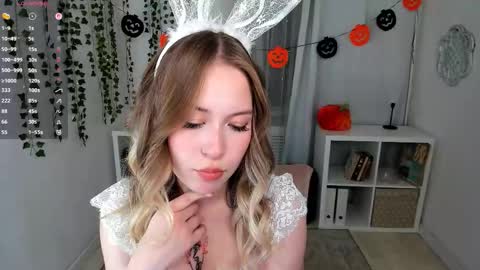 Lana online show from October 2025 02:18:02 PM