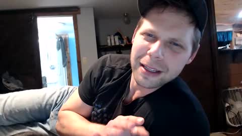 Snapshot of lancehardin chatting on January 2025 12:46:01 AM Lance online show from January 2025 12:46:01 AM