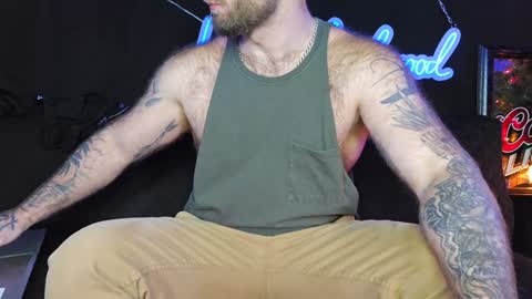 Snapshot of lancehardwood222 chatting on December 2024 01:26:02 AM LANCE online show from December 2024 01:26:02 AM