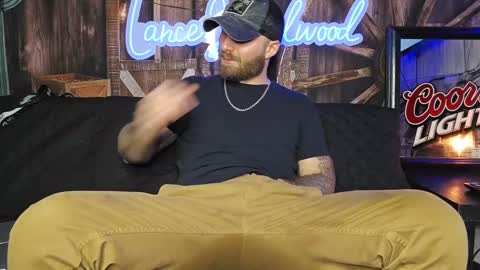 Snapshot of lancehardwood222 chatting on February 2025 02:18:01 AM LANCE online show from February 2025 02:18:01 AM