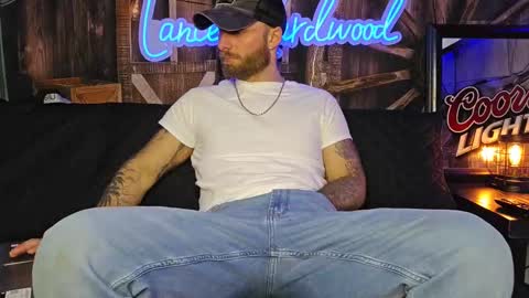 Snapshot of lancehardwood222 chatting on March 2025 02:07:02 AM LANCE online show from March 2025 02:07:02 AM