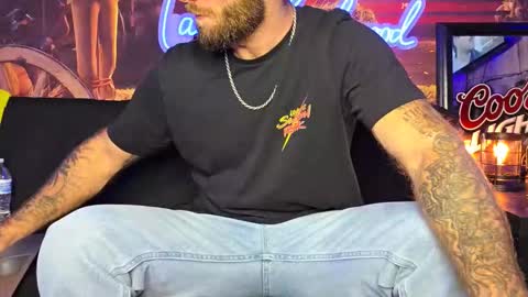 Snapshot of lancehardwood222 chatting on October 2025 12:11:02 AM LANCE online show from October 2025 12:11:02 AM