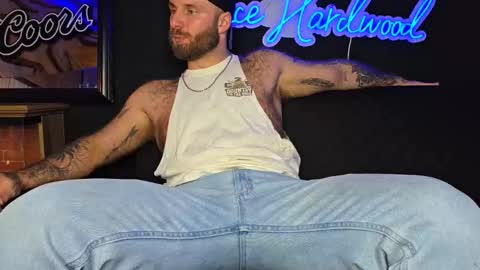 Snapshot of lancehardwood222 chatting on February 2026 01:31:02 AM LANCE online show from February 2026 01:31:02 AM